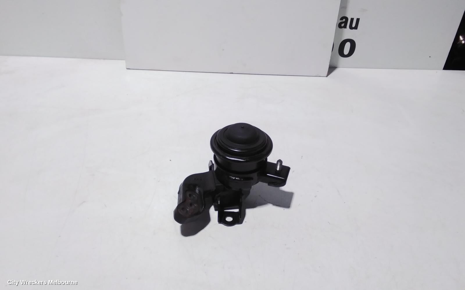SUZUKI SWIFT MOUNT, FZ, 02/2011 - 03/2017 - Image 2
