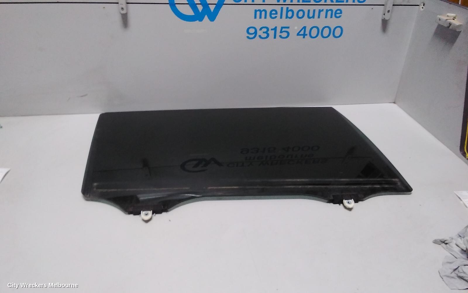 TOYOTA KLUGER RIGHT REAR SIDE GLASS, GSU50/GSU55, 12/2013 - 02/2021 - Image 2