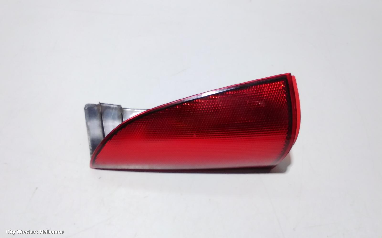 MERCEDES VITO RIGHT TAILLIGHT, UPPER TAILGATE, 639, 02/2006 - 02/2015 - Image 2