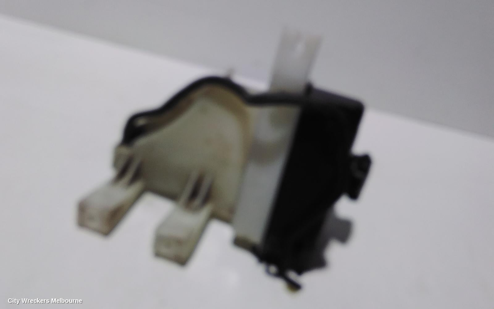 HYUNDAI ILOAD/IMAX OVERFLOW BOTTLE, TQ, 11/2007 - 03/2021 - Image 1