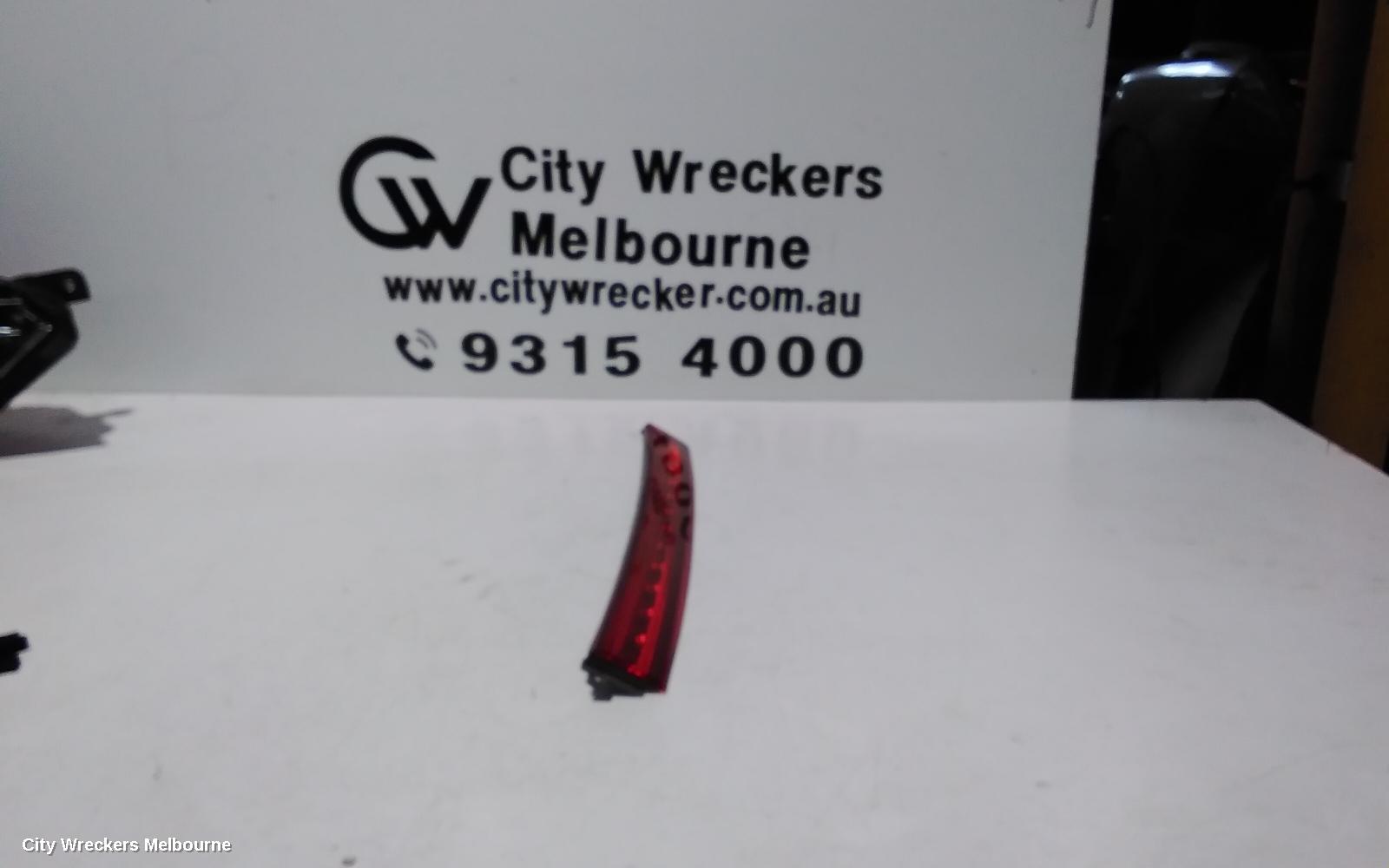 TOYOTA TARAGO REAR GARNISH, TAILGATE GARNISH (CENTRE), ACR50R, 03/2006 - 06/2020 - Image 3