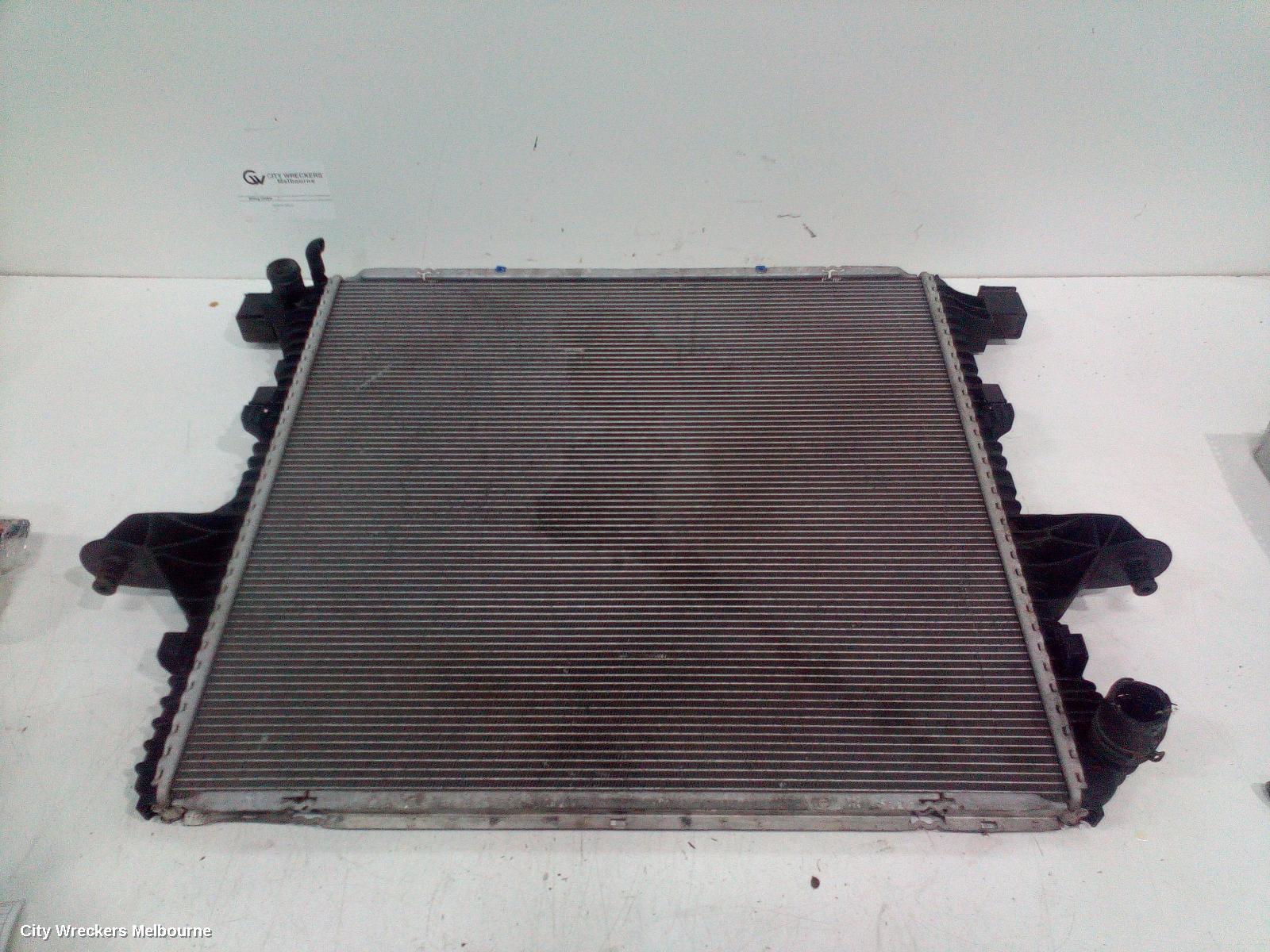 VOLKSWAGEN AMAROK RADIATOR, MANUAL/AUTO, 2.0, DIESEL, 2H, 12/2010 ONWARDS - Image 2