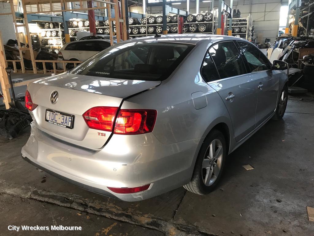 VOLKSWAGEN JETTA RIGHT TAILLIGHT, 1B, 02/2011 - 10/2014 - Image 2