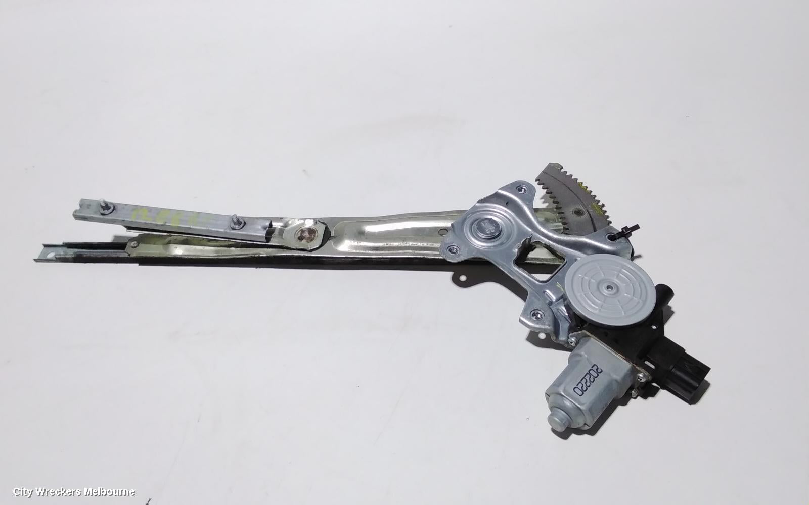 PEUGEOT 4008 RIGHT FRONT WINDOW REG/MOTOR, 05/2012 - 12/2017 - Image 1