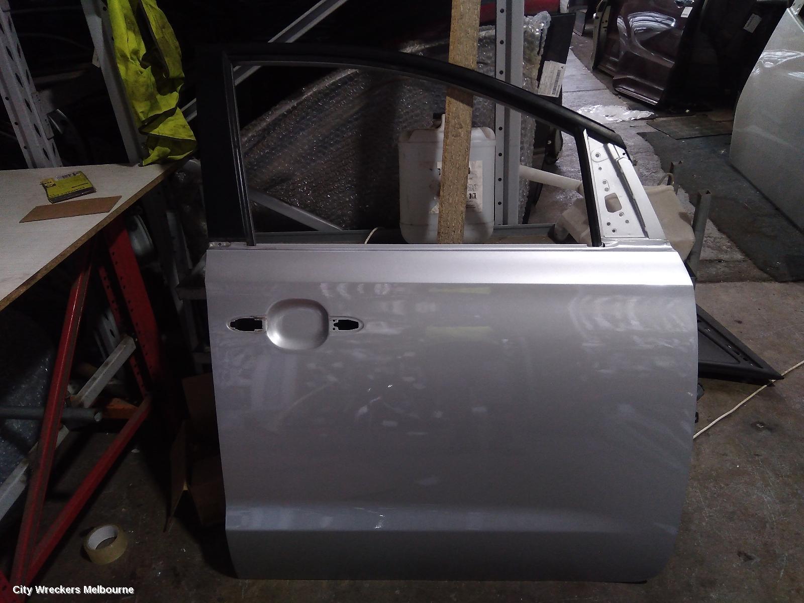 KIA CARNIVAL/GRAND CARNIVAL RIGHT FRONT DOOR, YP, 02/2015 - 10/2020 - Image 2