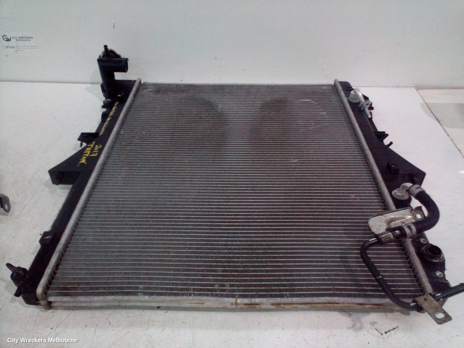 MITSUBISHI TRITON RADIATOR, AUTO, 2.4, DIESEL, MQ-MR, 04/2015 ONWARDS - Image 3