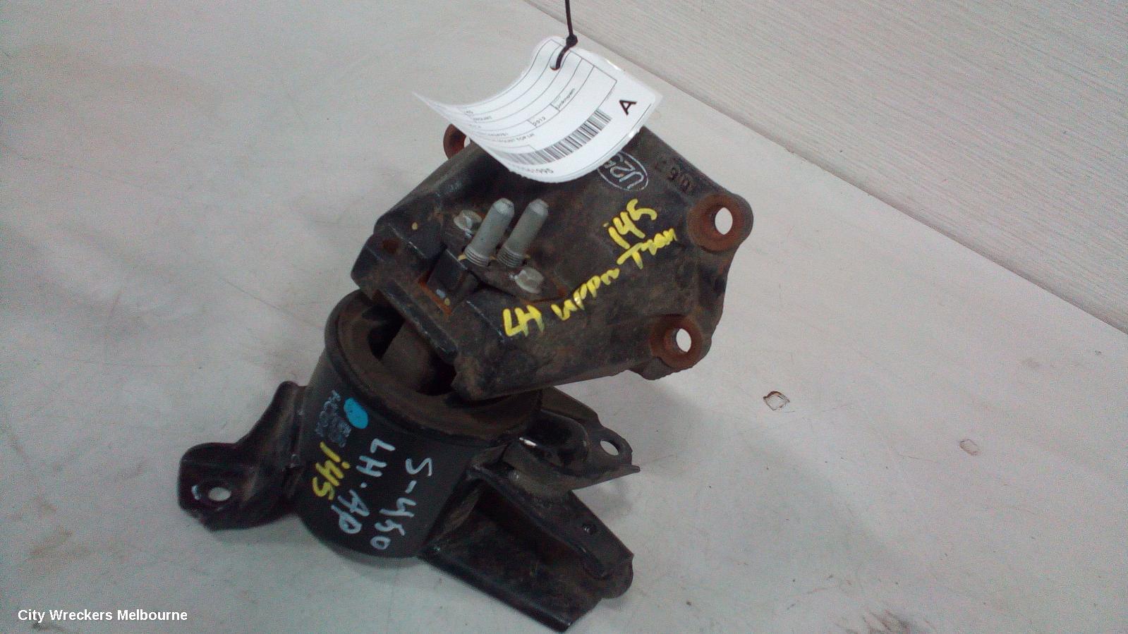 HYUNDAI I45 MOUNT, YF, 02/2010 - 05/2014 - Image 1