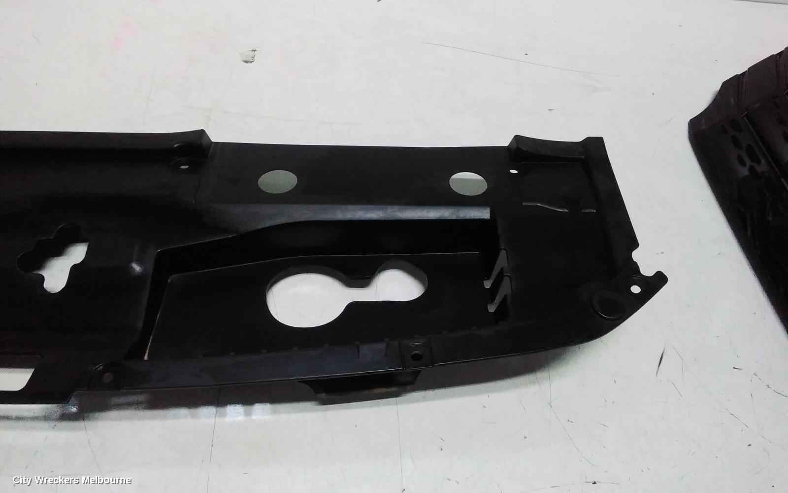 MITSUBISHI ECLIPSE CROSS GRILLE - Image 3