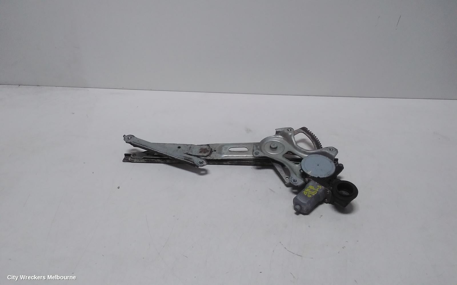 LEXUS IS250/IS250C RIGHT FRONT WINDOW REG/MOTOR, IS250/IS350/IS F, GSE20R/GSE21R/USE20R, 11/2005 - 06/2013 - Image 1