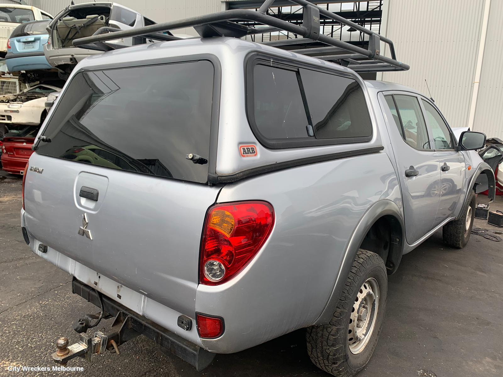 MITSUBISHI TRITON PWR DR WIND SWITCH, RH FRONT (MASTER SWITCH), 4 DOOR SWITCH TYPE, ML-MN, 07/2006 - 04/2015 - Image 2