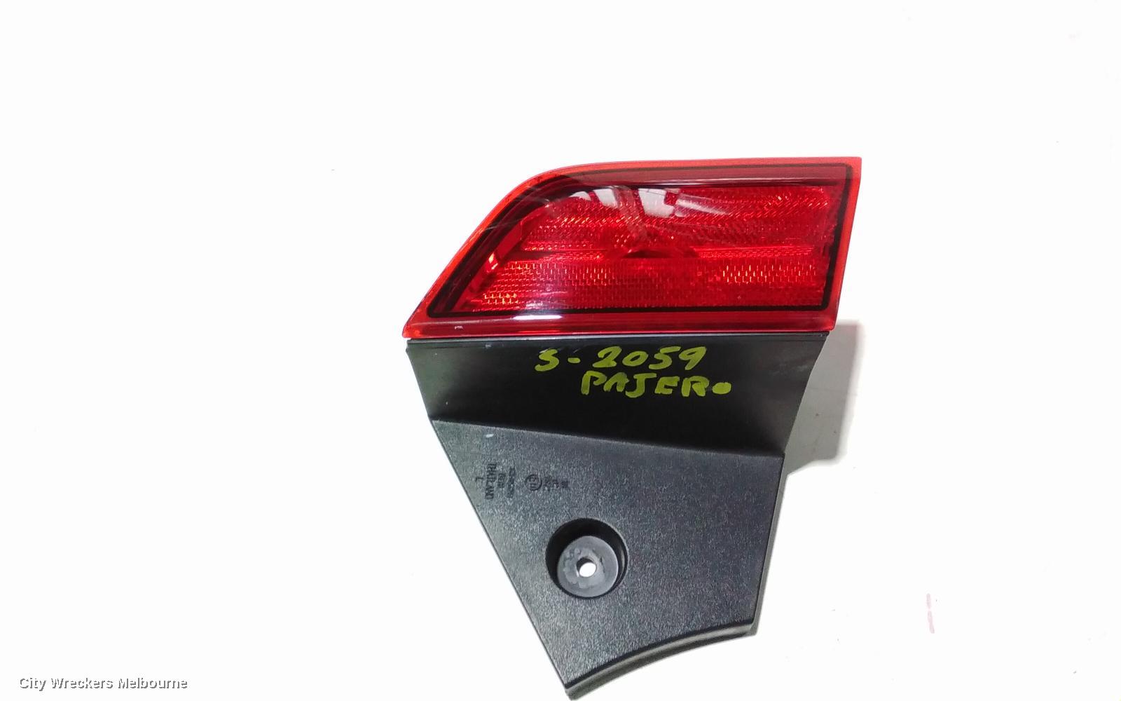 MITSUBISHI PAJERO RIGHT TAILLIGHT, PAJERO SPORT, QE, BUMPER REFLECTOR, 10/2015 - 10/2019 - Image 2