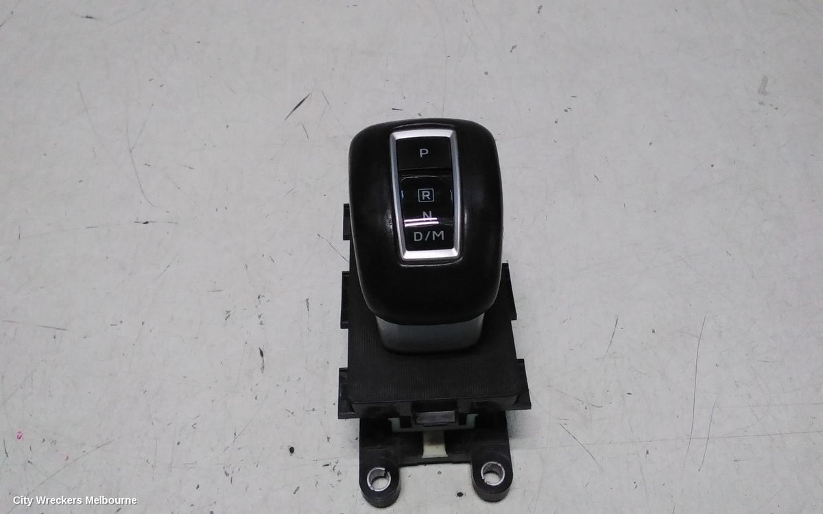 MITSUBISHI OUTLANDER GEAR STICK/SHIFTER, ZM, 08/2021 ONWARDS - Image 1