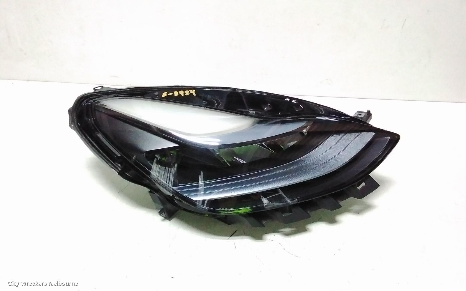 TESLA MODEL 3 RIGHT HEADLAMP, W/ LED TYPE, PROJECTOR TYPE, 1ST GEN, 02/2021 - 08/2023 - Image 1