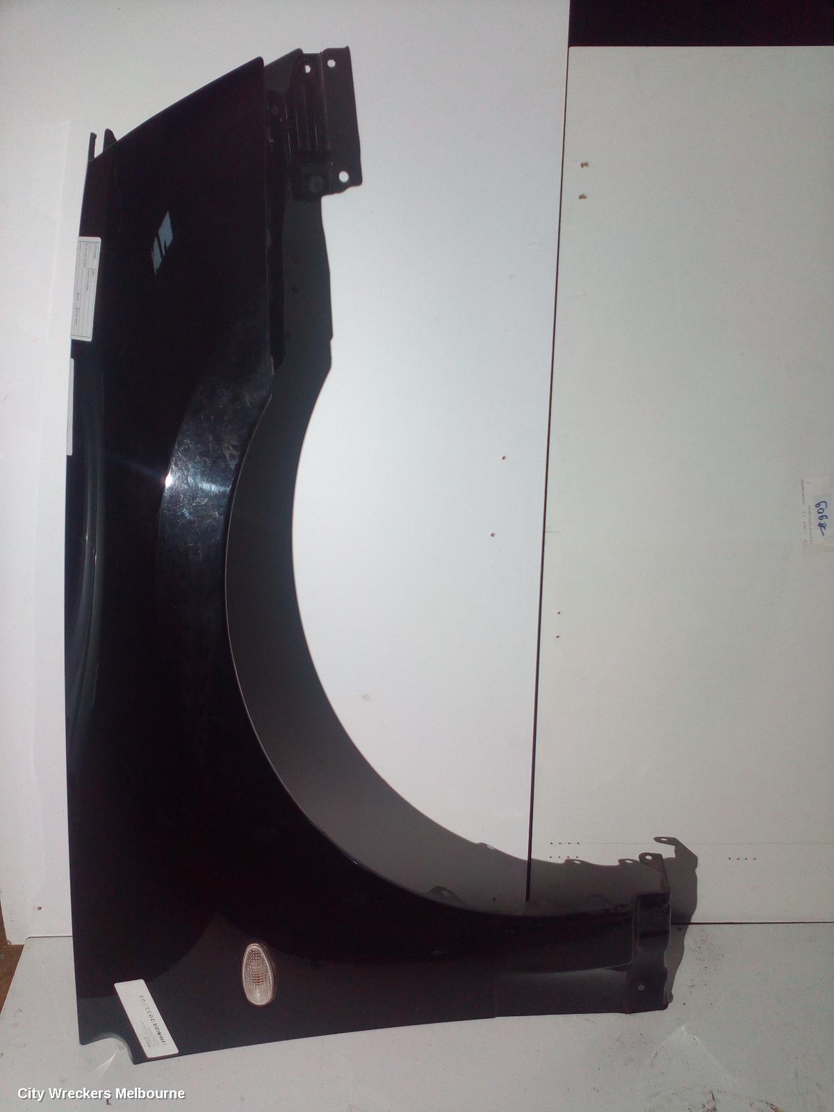 MITSUBISHI 380 RIGHT GUARD, DB, 09/2005 - 03/2008 - Image 2