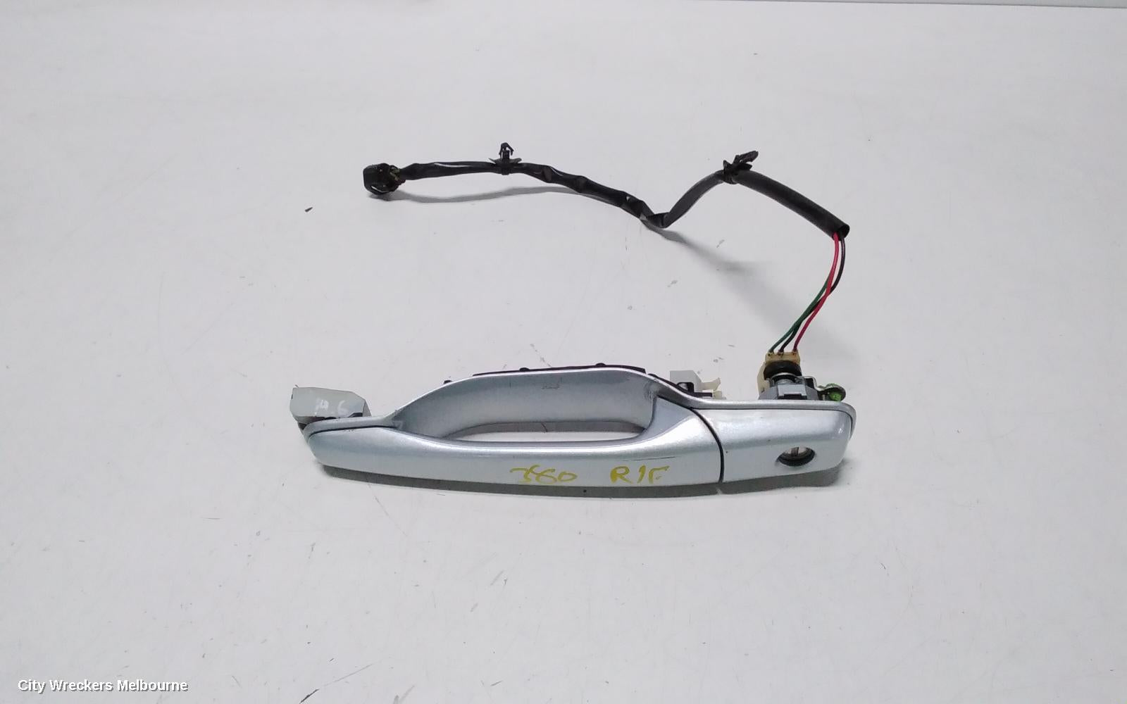 MITSUBISHI 380 DOOR HANDLE, OUTER, RH FRONT, DB, 09/2005 - 03/2008 - Image 1