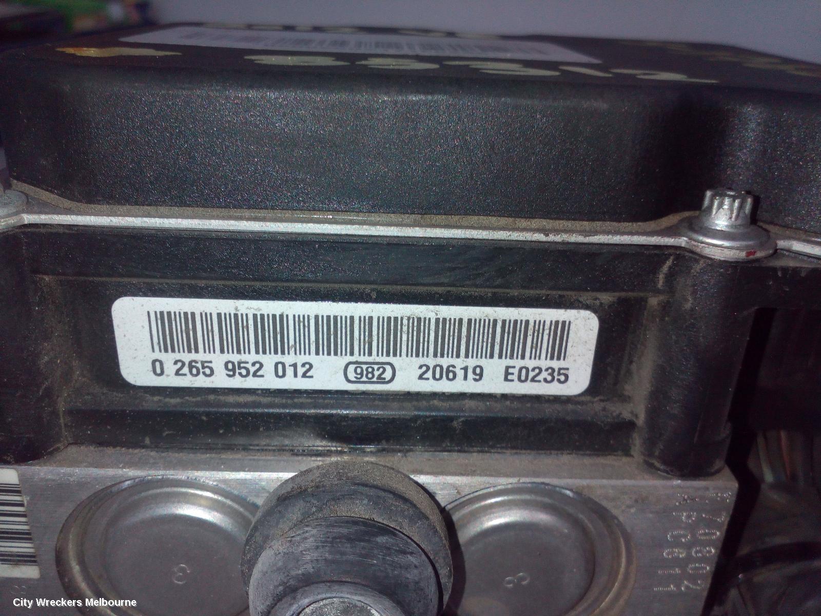HOLDEN COMMODORE ABS PUMP/MODULATOR, VE, NON TRACTION CONTROL TYPE, 08/2006 - 04/2013 - Image 2