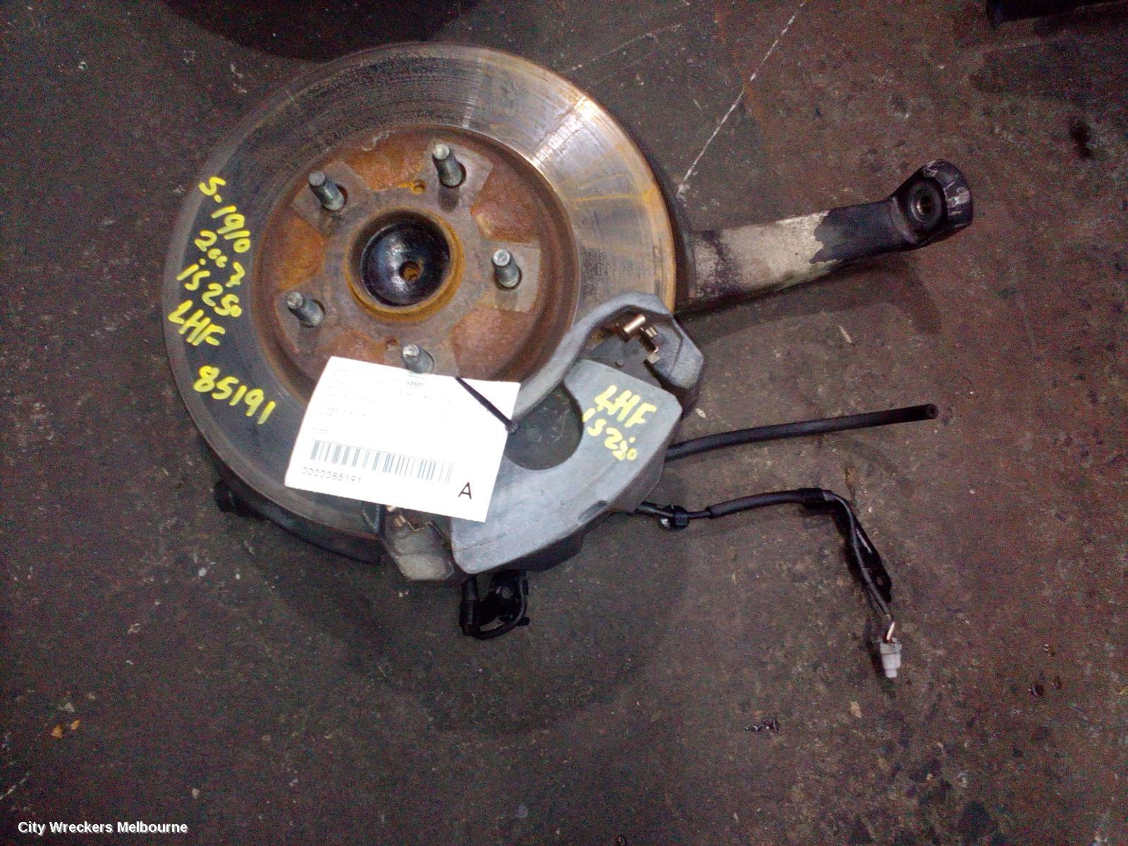 LEXUS IS250/IS250C LEFT FRONT HUB ASSEMBLY, GSE20R, 2.5, PETROL, IS250/IS250C, 11/2005 - 12/2014 - Image 1