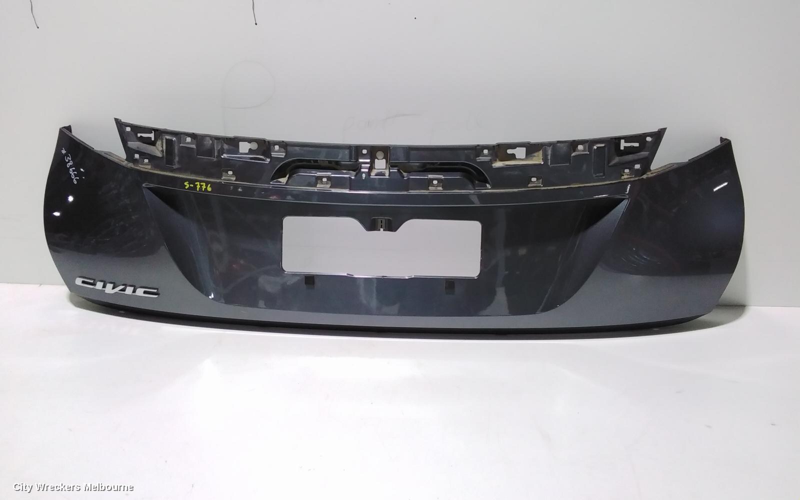 HONDA CIVIC REAR GARNISH, BOOTLID GARNISH (CENTRE), 9TH GEN, SEDAN, NON HYBRID, 02/2012 - 04/2016 - Image 1