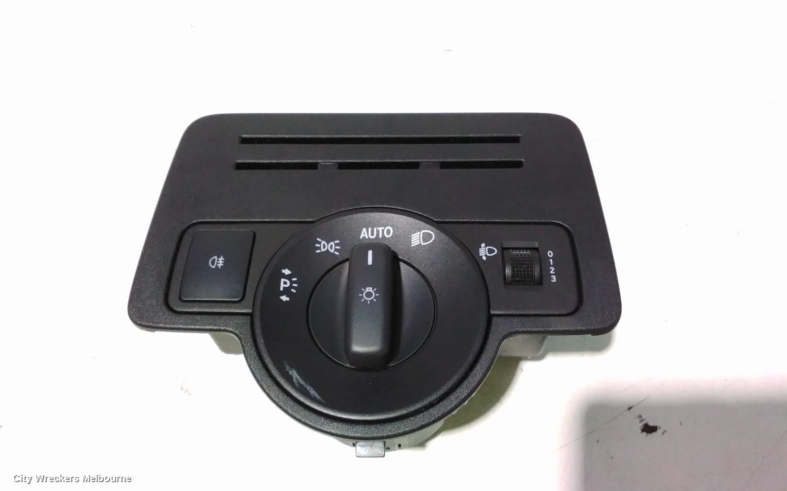 MERCEDES VITO COMBINATION SWITCH, 447, HEADLAMP SWITCH, 03/2015 ONWARDS - Image 2