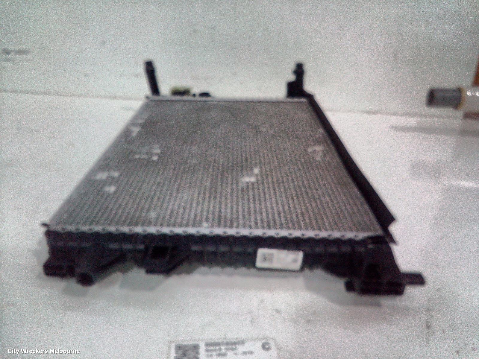 VOLKSWAGEN GOLF RADIATOR, SECONDARY RADIATOR (CLOSEST TO BUMPER), PETROL, 1.4, TURBO, GEN 8, 09/2020 ONWARDS - Image 3