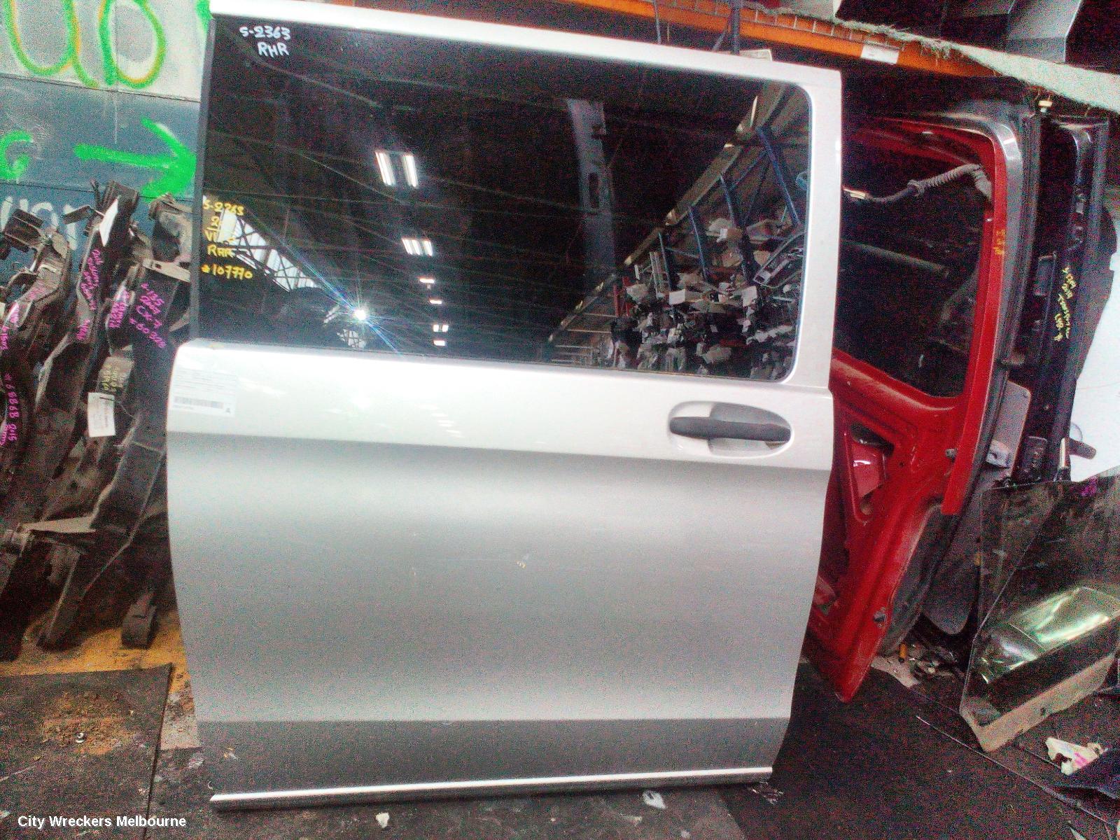 MERCEDES VITO RIGHT REAR DOOR, 447, W/ WINDOW GLASS, NON POWER TYPE, 03/2015 ONWARDS - Image 1