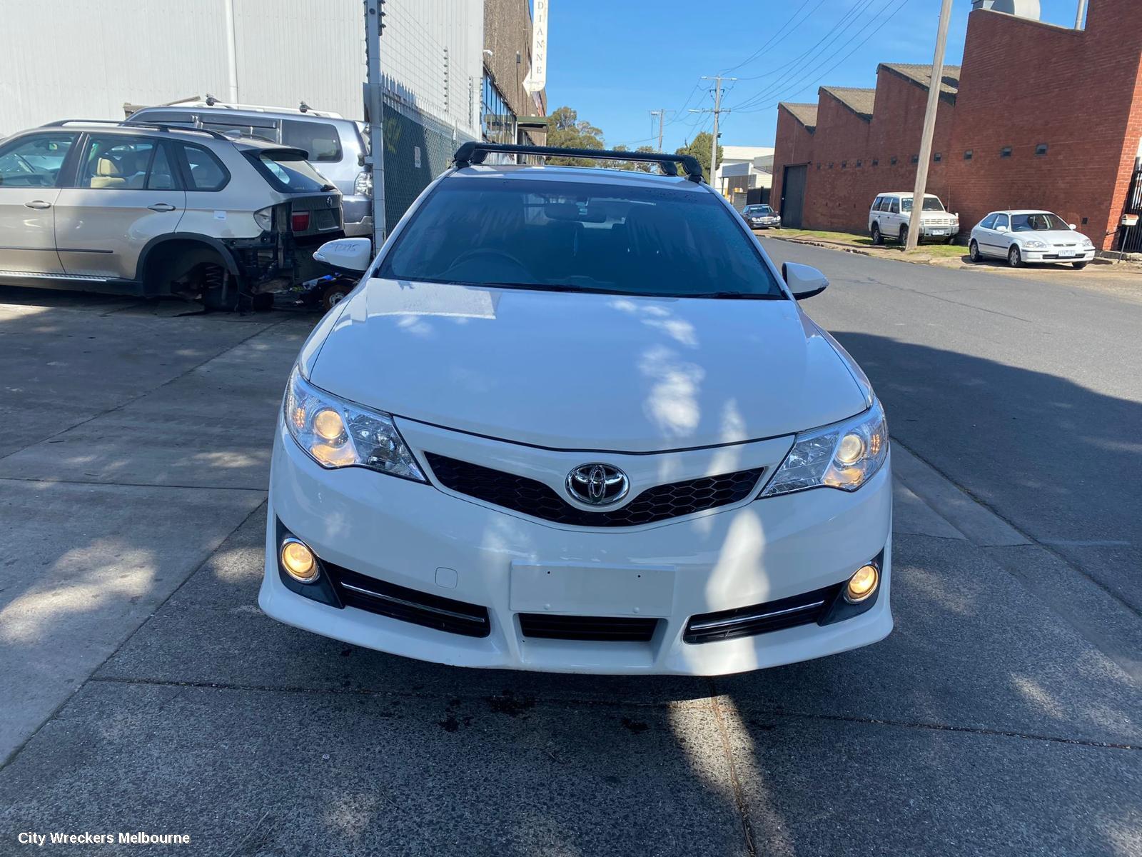 TOYOTA CAMRY RIGHT REAR DOOR, ASV50/AVV50, 12/2011 - 03/2015 - Image 3