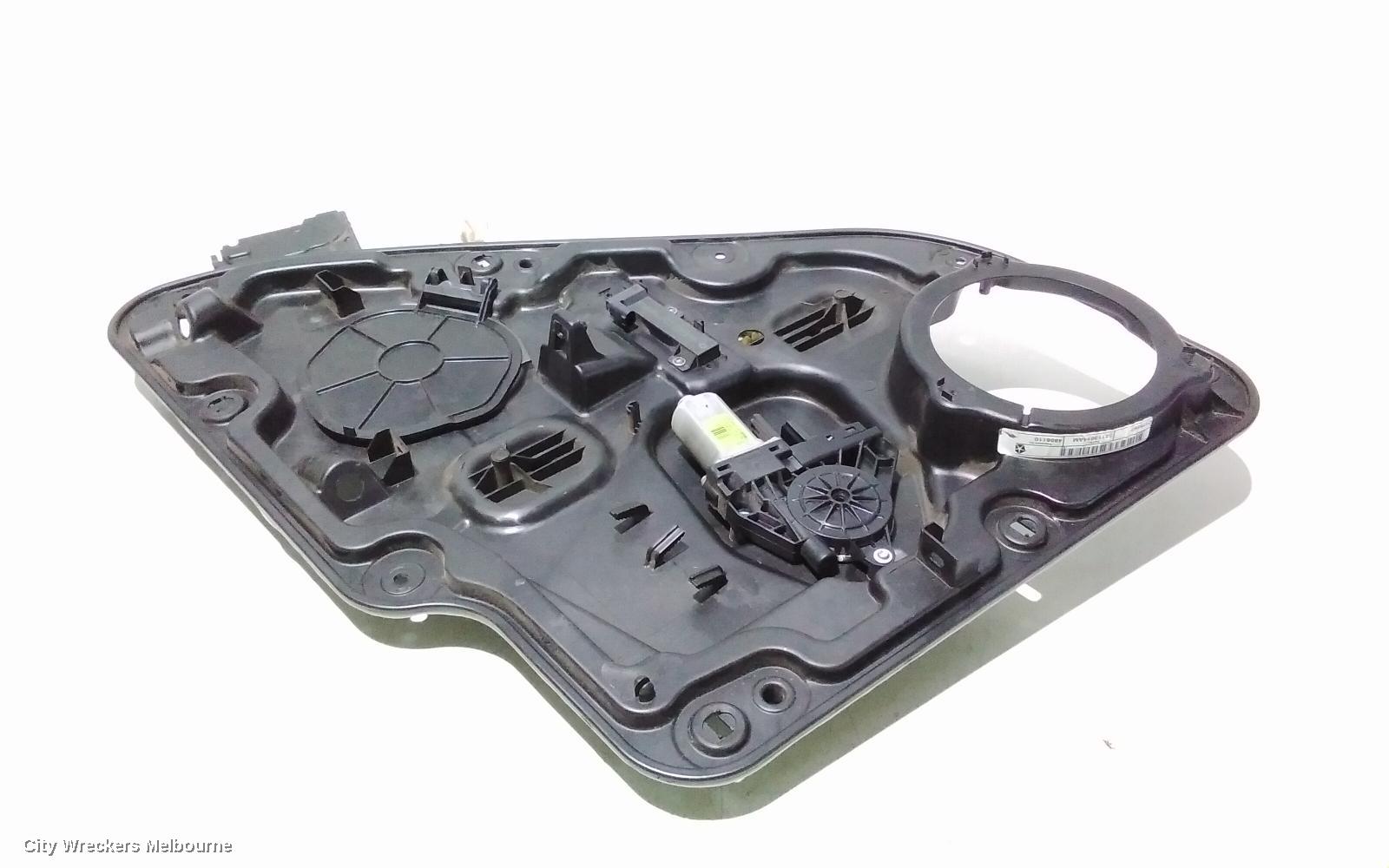 JEEP GRANDCHEROKEE RIGHT REAR WND REG/MOTOR, WK, 10/2010 - 02/2022 - Image 1
