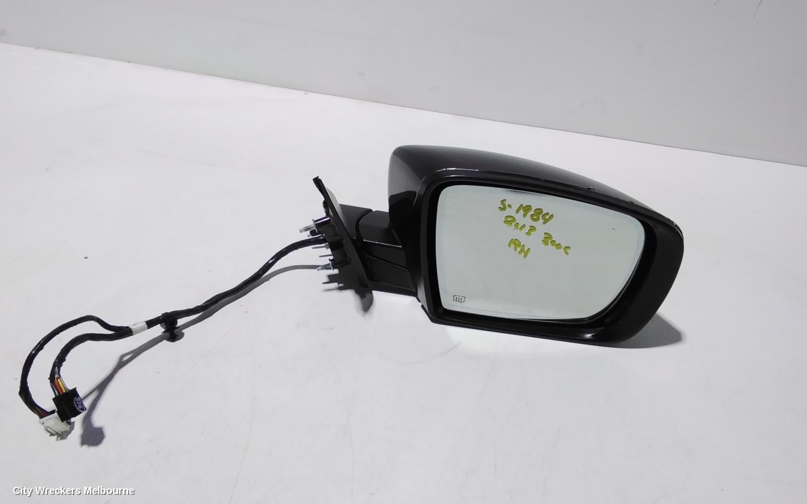 CHRYSLER 300C RIGHT DOOR MIRROR, LX, COLOUR CODED, 12/2011 - 12/2021 - Image 1