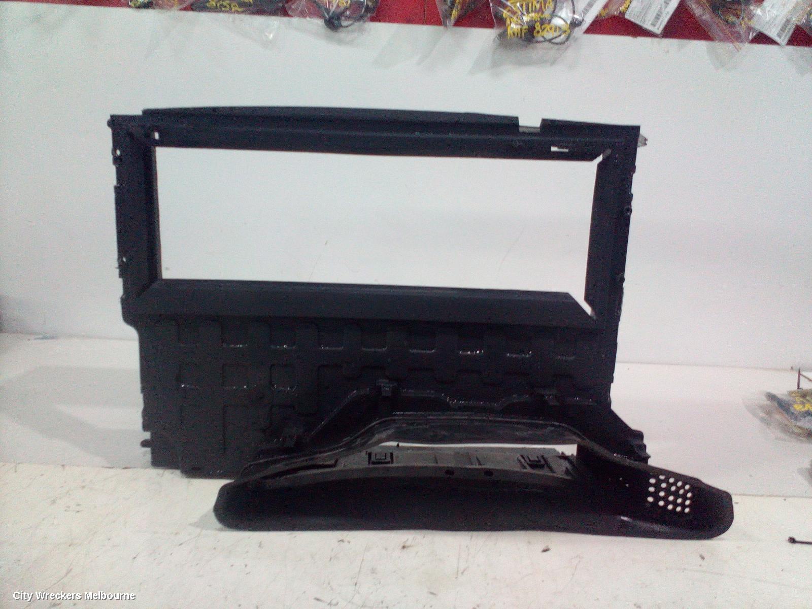 RENAULT CLIO FAN SHROUD, X98, 09/2013 - 10/2019 - Image 2