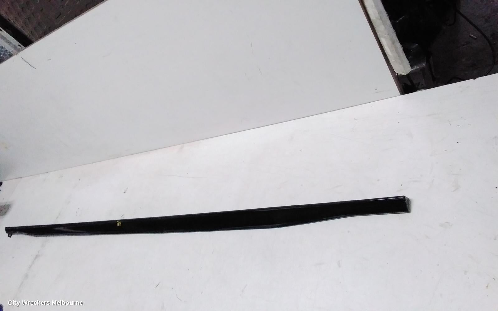 VOLKSWAGEN GOLF SIDE STEP/SKIRT, GEN 8, RH SIDE, R-LINE, 09/2020 ONWARDS - Image 1