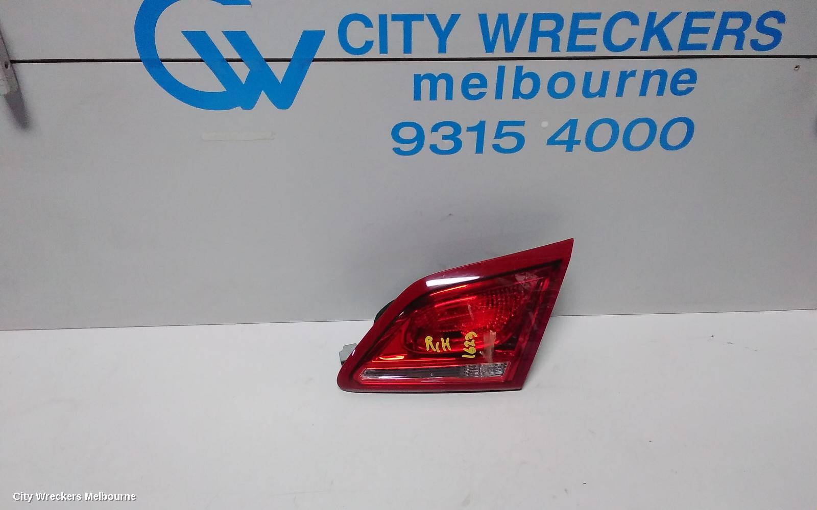 HOLDEN COMMODORE REAR GARNISH, BOOTLID LAMP (RH SIDE), VF, SEDAN, CLEAR TYPE, EVOKE/SV6/SS/INTERNATIONAL, 05/2013 - 12/2017 - Image 1