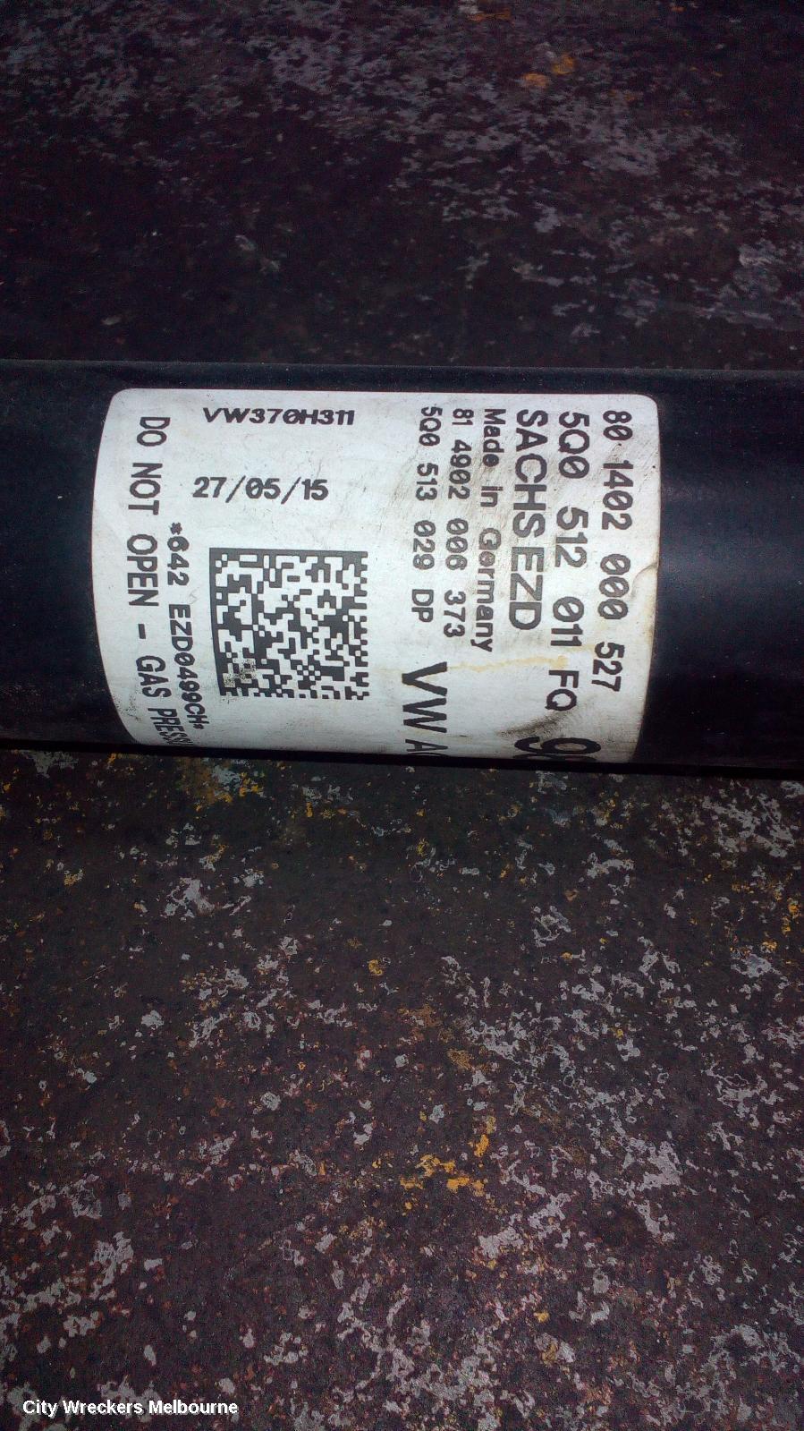 VOLKSWAGEN GOLF RIGHT REAR STRUT, ***USE SHOCK ABSORBER PART TYPE*** - Image 1