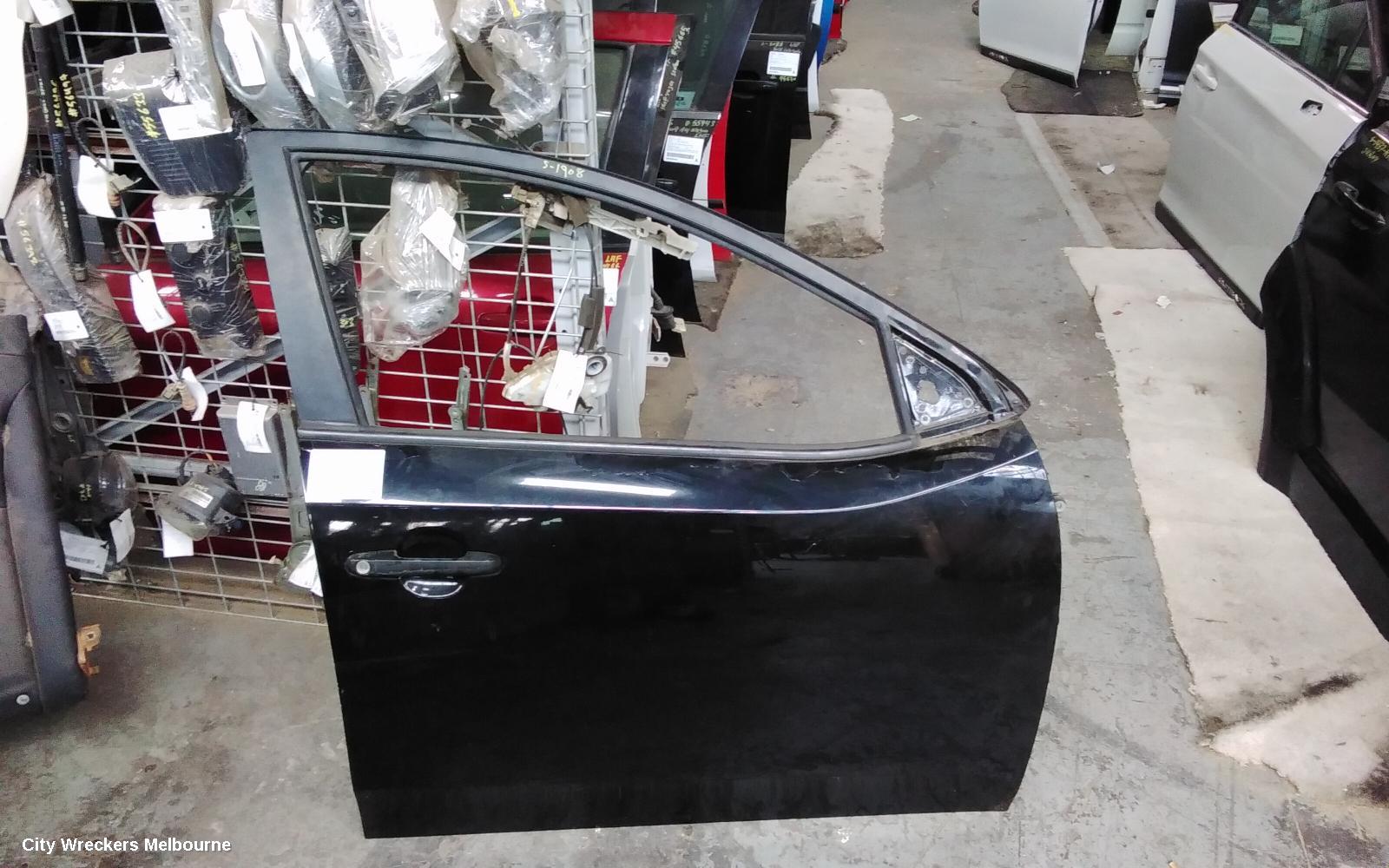KIA CERATO RIGHT FRONT DOOR, TD, SEDAN/HATCH, 10/2008 - 03/2013 - Image 2
