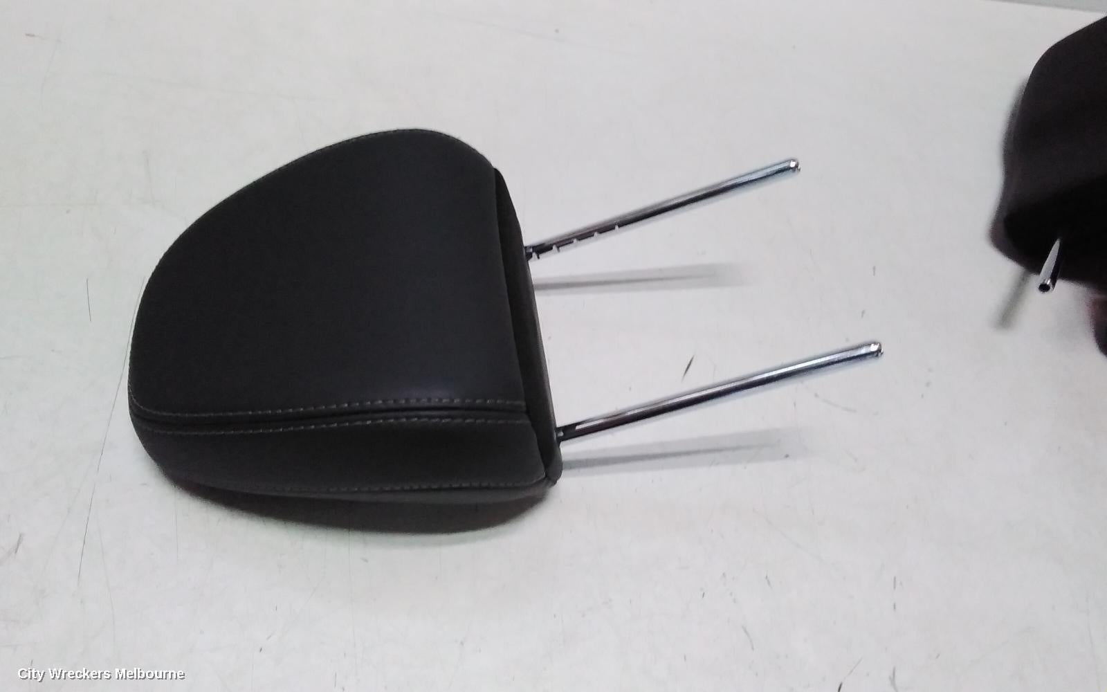 MITSUBISHI OUTLANDER HEADREST, RH FRONT, LEATHER, BLACK, ZM, 08/2021 ONWARDS - Image 3