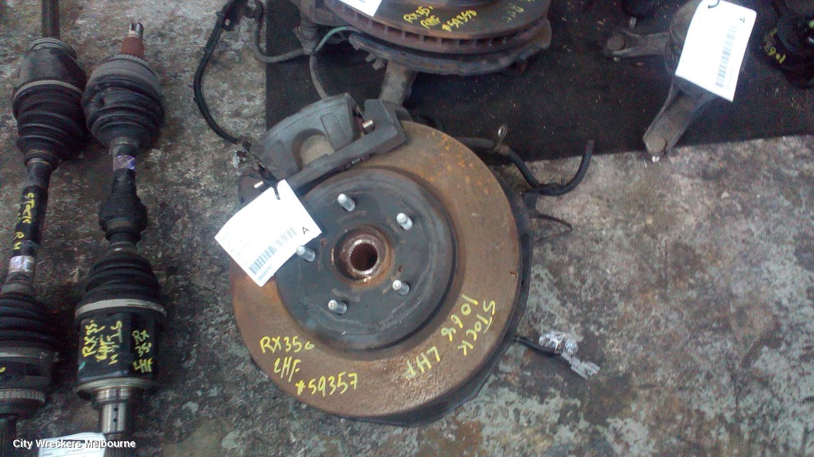 LEXUS RX SERIES LEFT FRONT HUB ASSEMBLY, MCU3/GSU3/MHU3#, 04/2003 - 11/2008 - Image 1