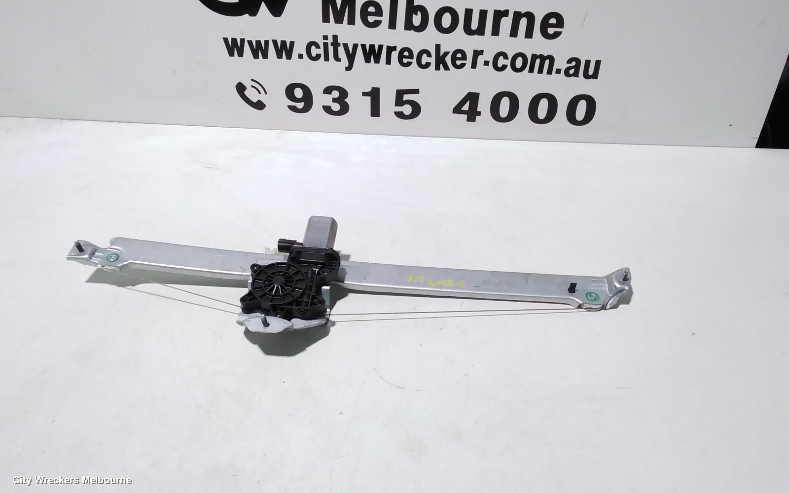 MITSUBISHI EXPRESS LEFT FRONT WINDOW REG/MOTOR, SN, 03/2020 - 12/2022 - Image 2