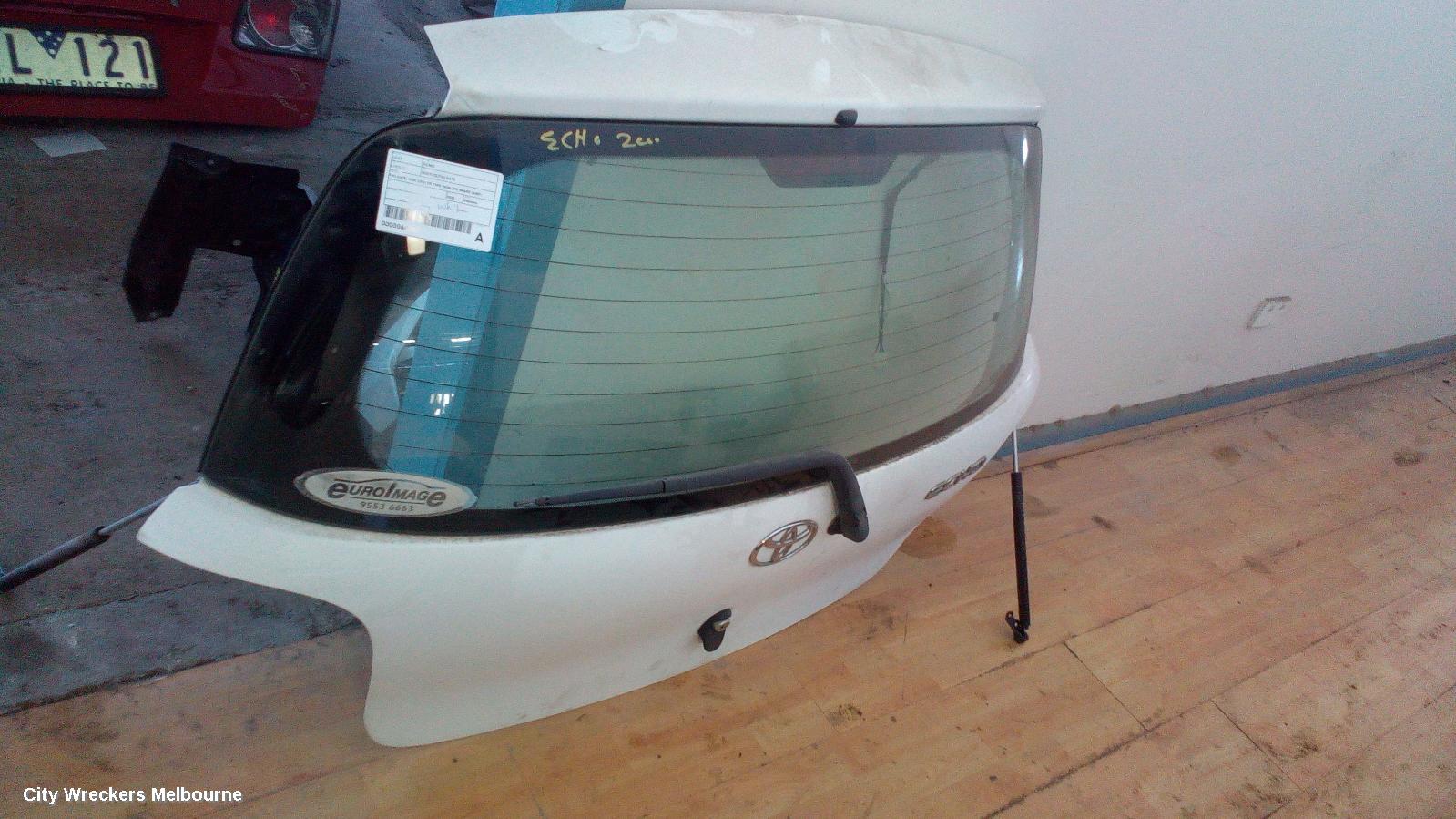 TOYOTA ECHO BOOTLID/TAILGATE, TAILGATE, NON SPOILER TYPE (W/ 3RD BRAKE LAMP), NCP10R, 10/1999 - 09/2005 - Image 1