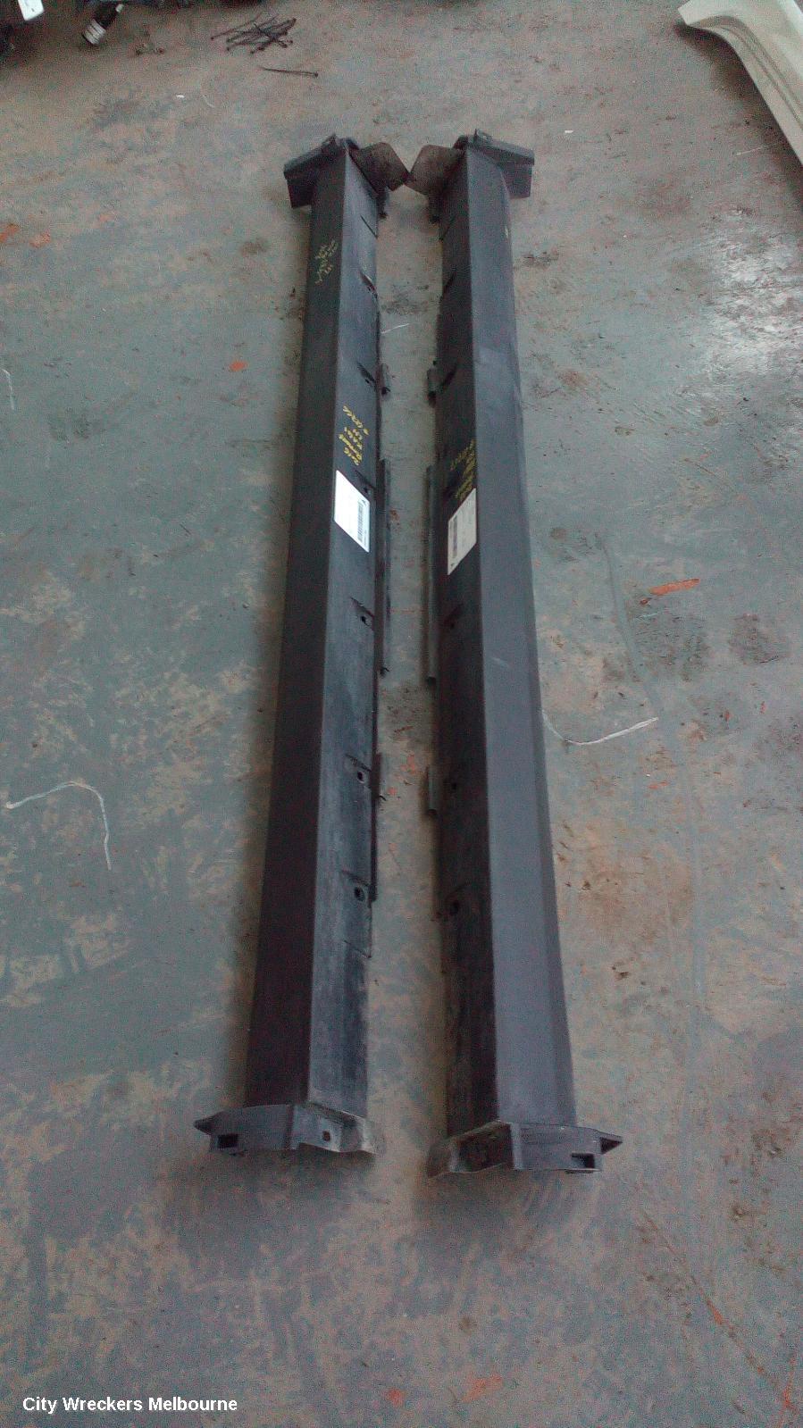 RENAULT KALEOS SIDE STEP/SKIRT, XZG, 05/2016 ONWARDS - Image 1