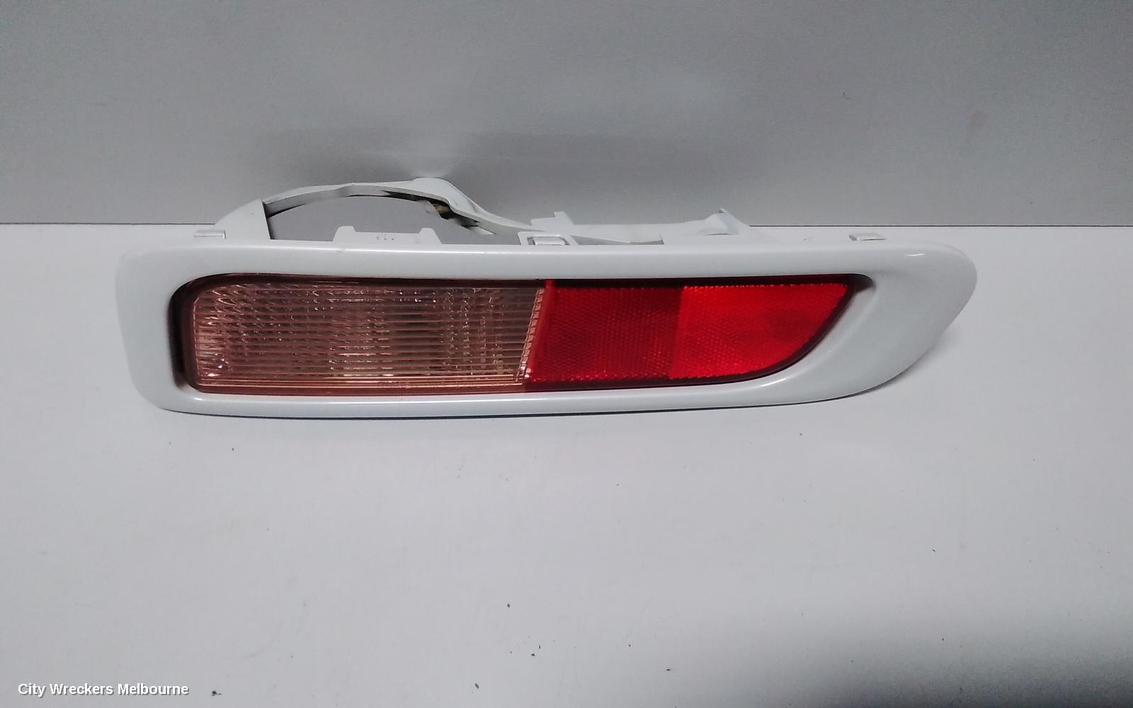 MITSUBISHI OUTLANDER LEFT TAILLIGHT, ZJ, BUMPER REFLECTOR, 10/2012 - 03/2015 - Image 2