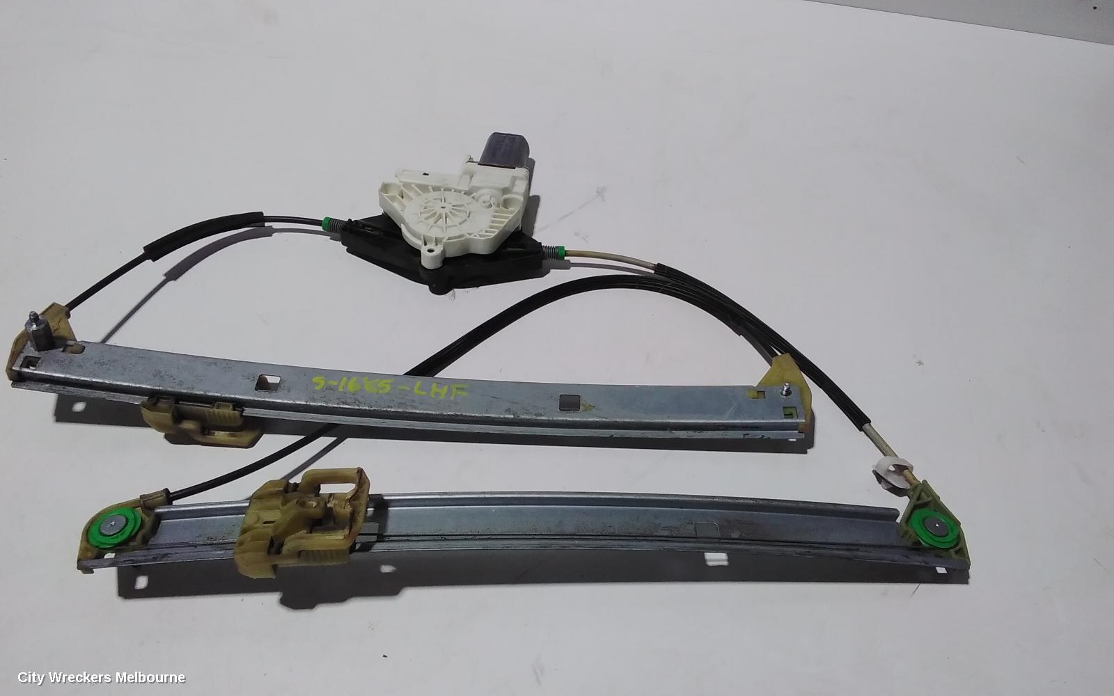 AUDI Q5 LEFT FRONT WINDOW REG/MOTOR, 8R, 03/2009 - 01/2017 - Image 1