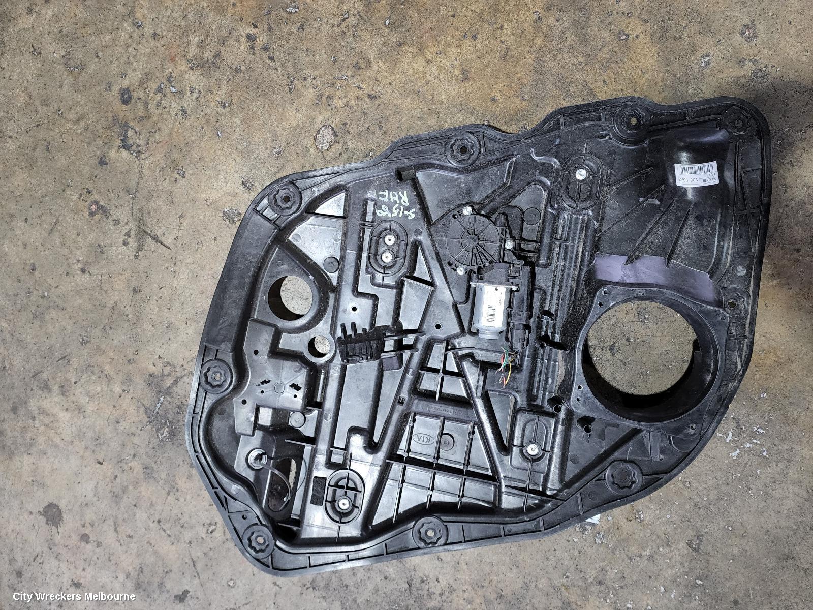 KIA OPTIMA RIGHT FRONT WINDOW REG/MOTOR, TF, 01/2011 - 08/2013 - Image 2