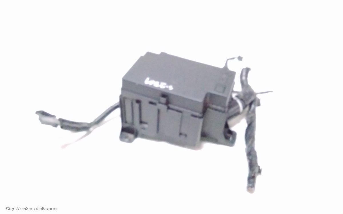 ISUZU DMAX FUSE BOX, ENGINE BAY, RG, 07/2020 ONWARDS - Image 3