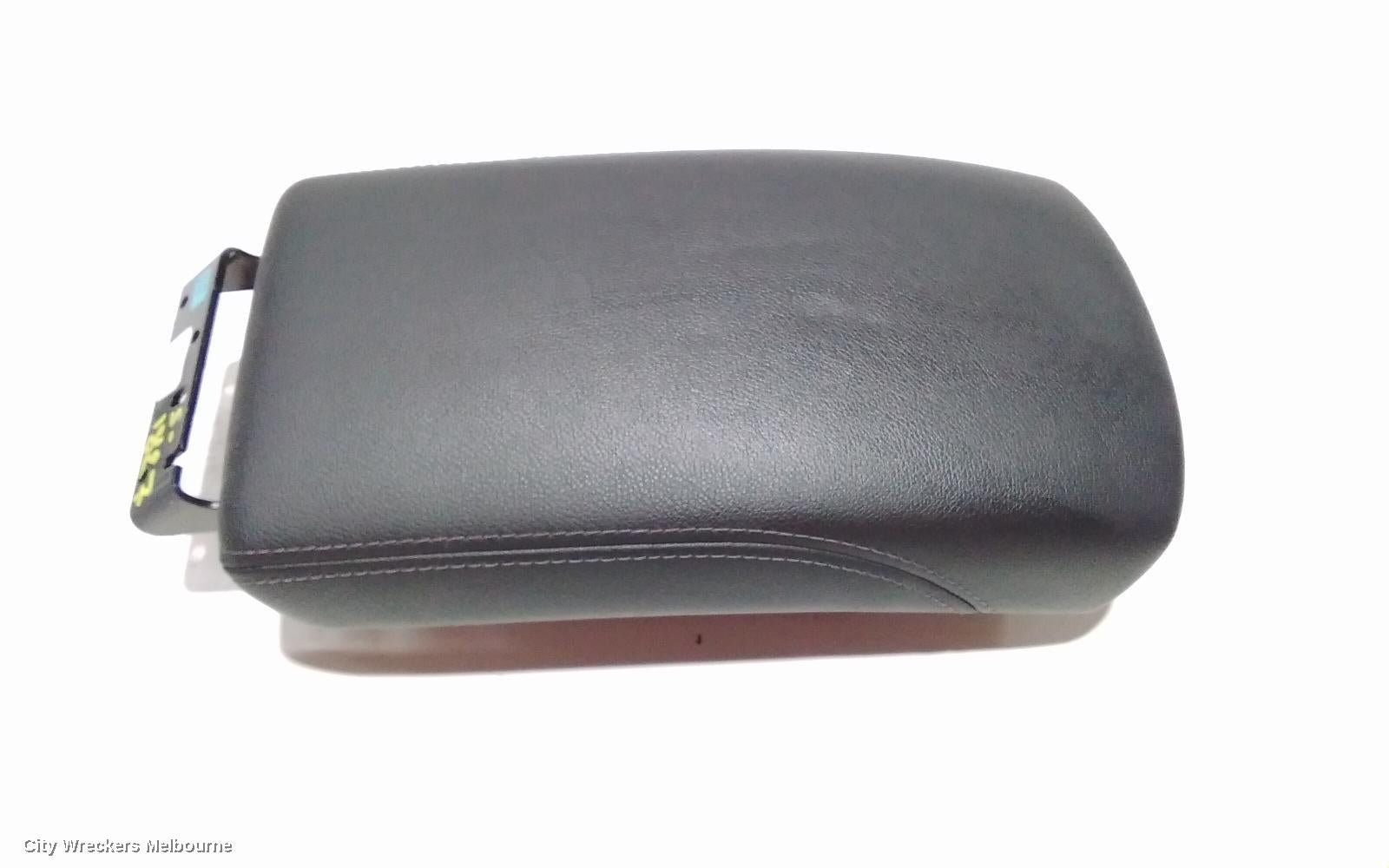 NISSAN QASHQAI CONSOLE, J11, 06/2014 - 07/2021 - Image 1