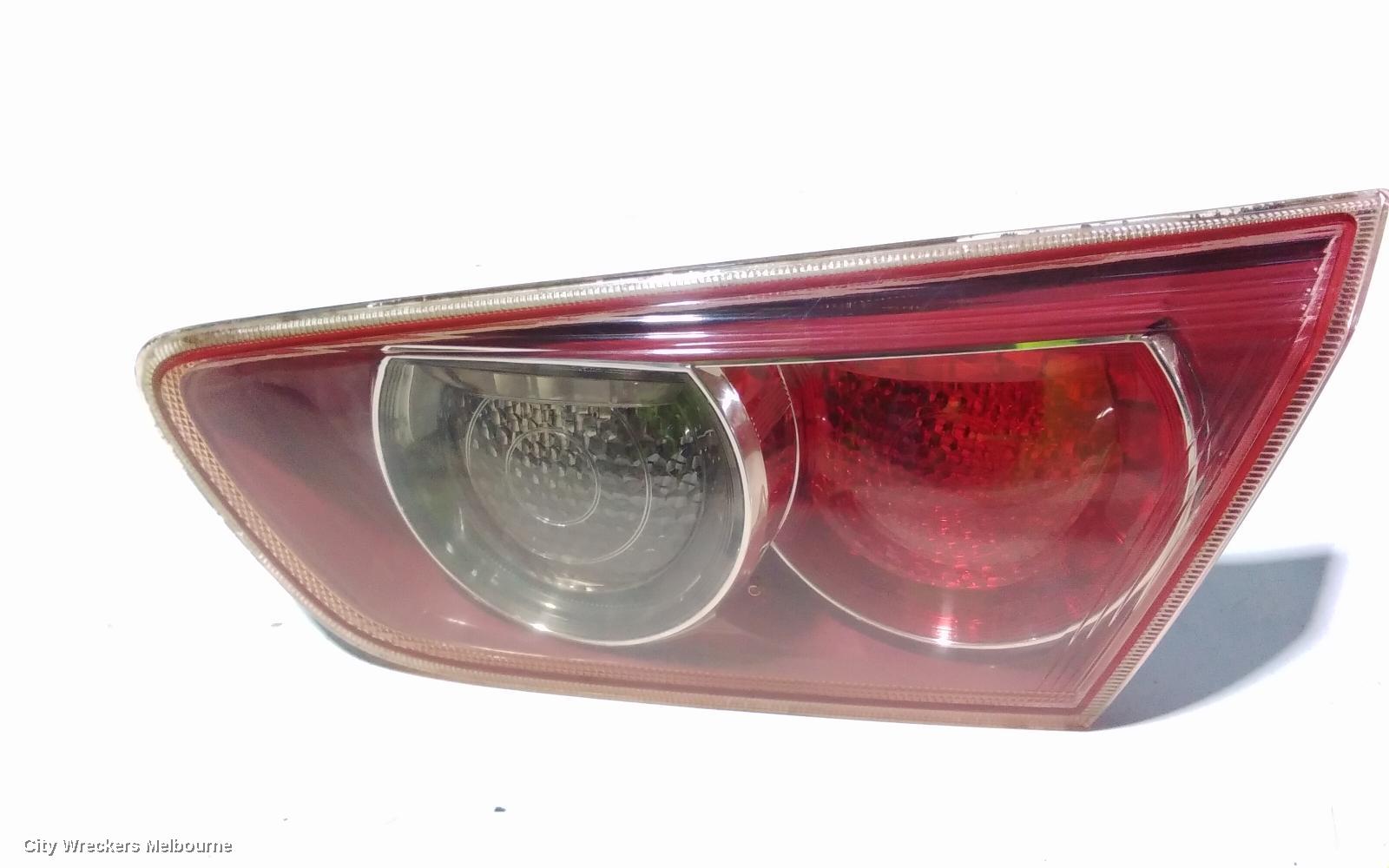 MITSUBISHI LANCER REAR GARNISH, BOOTLID LAMP (RH SIDE), CJ, SEDAN, RED INSERT TYPE, 07/2007 - 07/2009 - Image 2