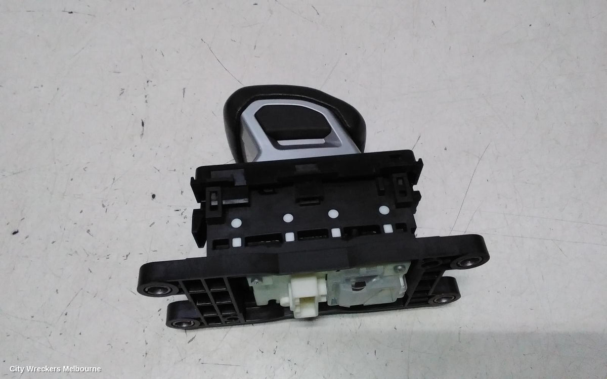 MITSUBISHI OUTLANDER GEAR STICK/SHIFTER, ZM, 08/2021 ONWARDS - Image 3