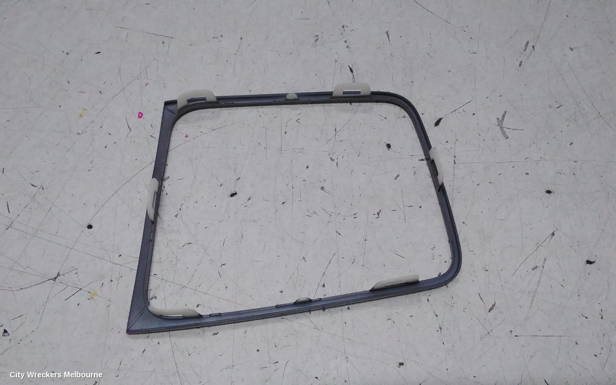 VOLKSWAGEN GOLF, GEN 7, 11/2012 - 08/2020, GEAR SHIFTER CHROME SURROUND : 147768 - Image 3