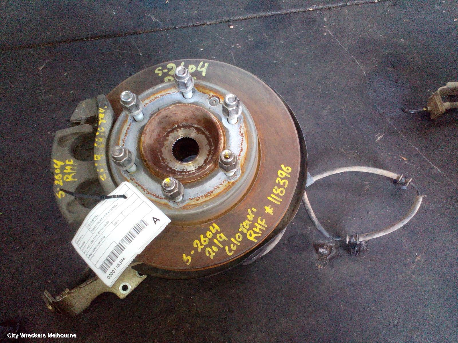 HOLDEN COLORADO RIGHT FRONT HUB ASSEMBLY, RG, 4WD, ABS TYPE, 07/2016 - 12/2020 - Image 2