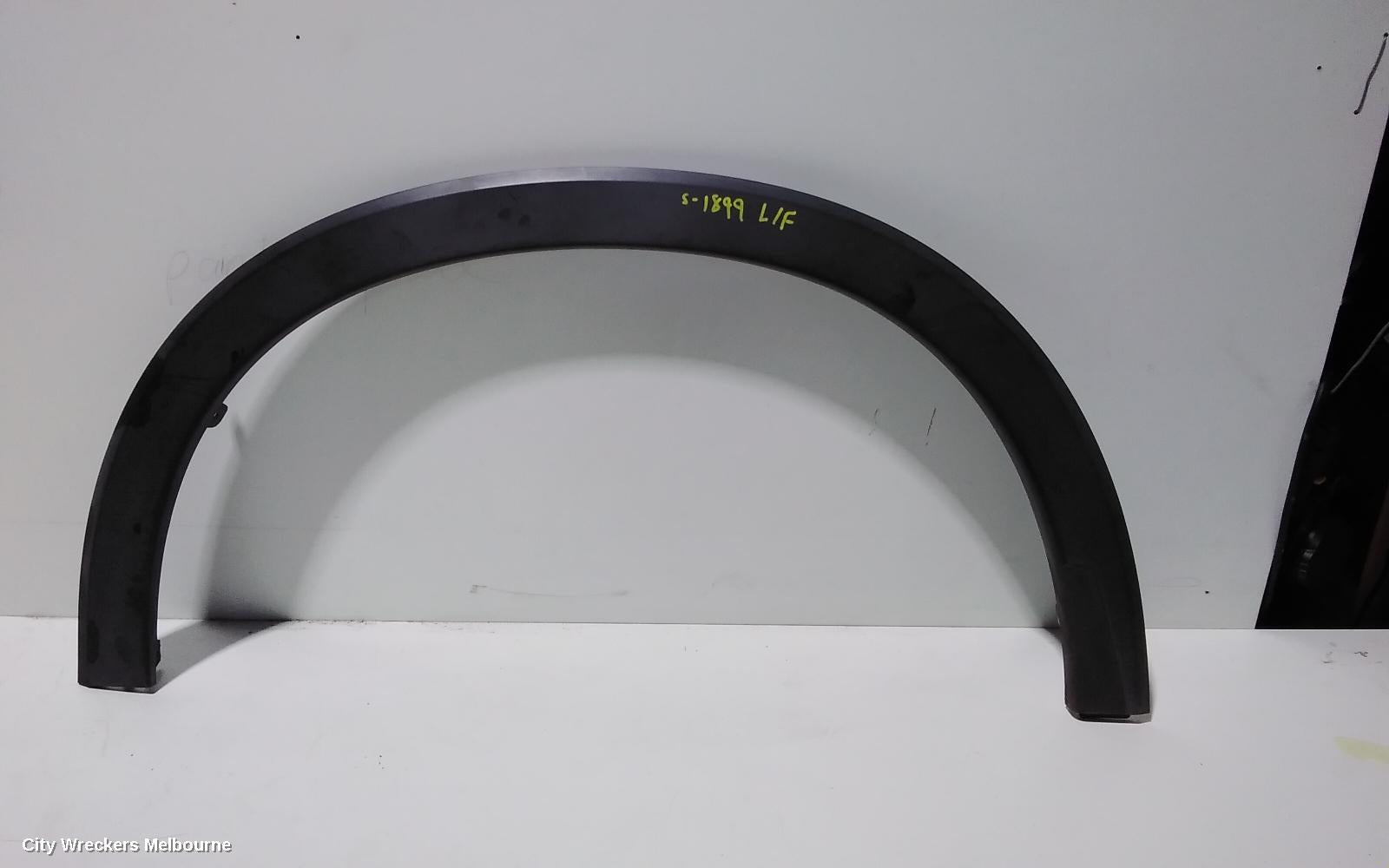 HONDA HRV WHEEL ARCH FLARE, LH FRONT, RU5, 12/2014 - 10/2021 - Image 3