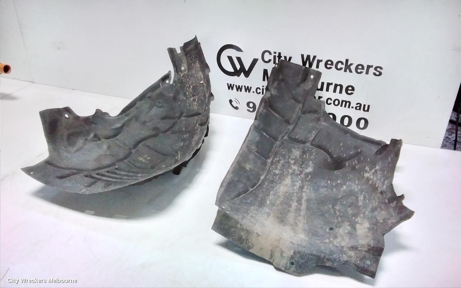 AUDI Q7 RIGHT GUARD LINER, 4M, FRONT, FRONT SECTION, 09/2015 ONWARDS - Image 2
