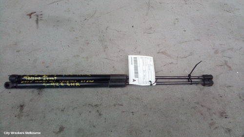 AUDI A1 HATCH STRUT, MK 1, 8X, 12/2010 - 12/2018 - Image 1